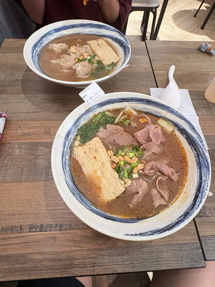 姵岑 劉分享的豬肉酸辣粉